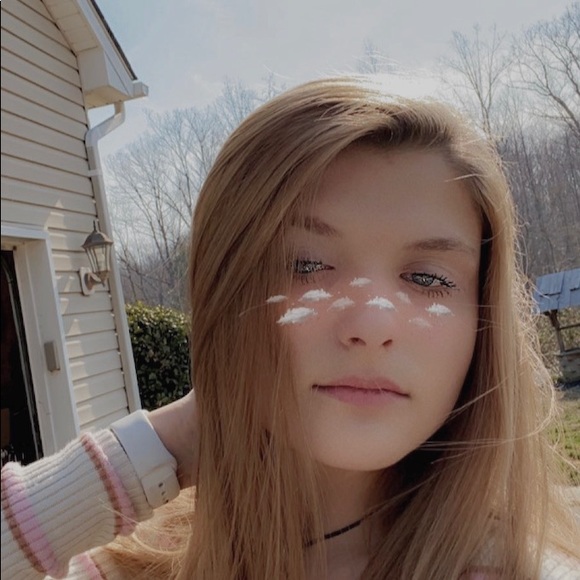 Meet your Posher, Karley - Picture 1 of 1